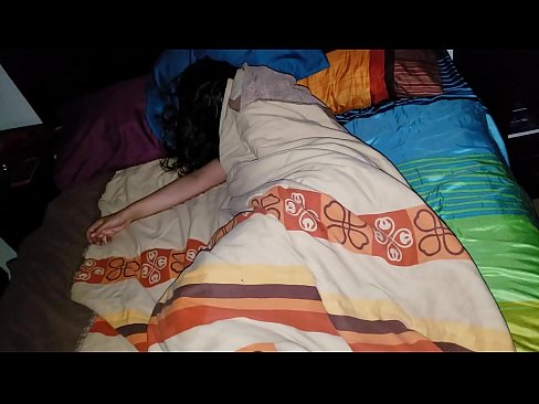 ❤️ Nevlastný syn nadáva svojej mladej nevlastnej matke, zatiaľ čo ona spí. ☑ Kvalitný sex na sk.sexycamse.top ☑
